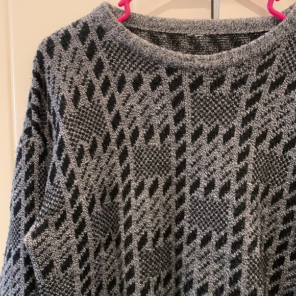 urban outfitters urban renewal sweater - Picture 2 of 2